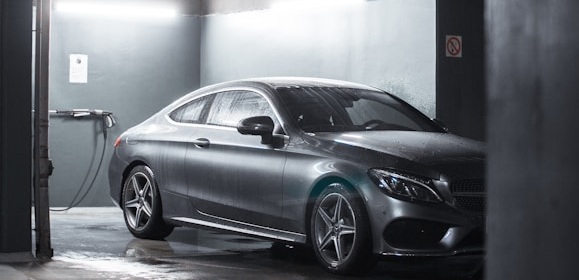 Mercedes μετά από πλύσιμο στο VG Car Wash